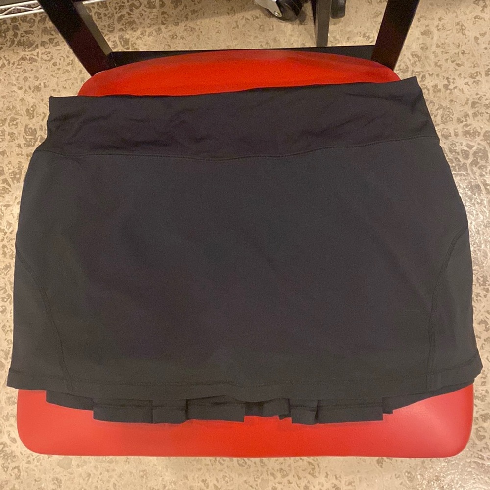 Lululemon Black skirt